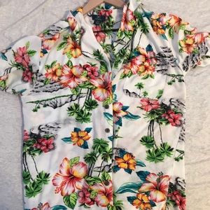 Short Sleeve Hawaiian Button Down Shirt